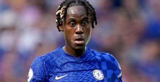 Челси ще предложи нов контракт на Чалоба